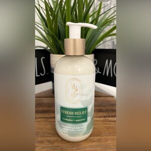 NWT Bath & Body Works Stress Relief Body Lotion